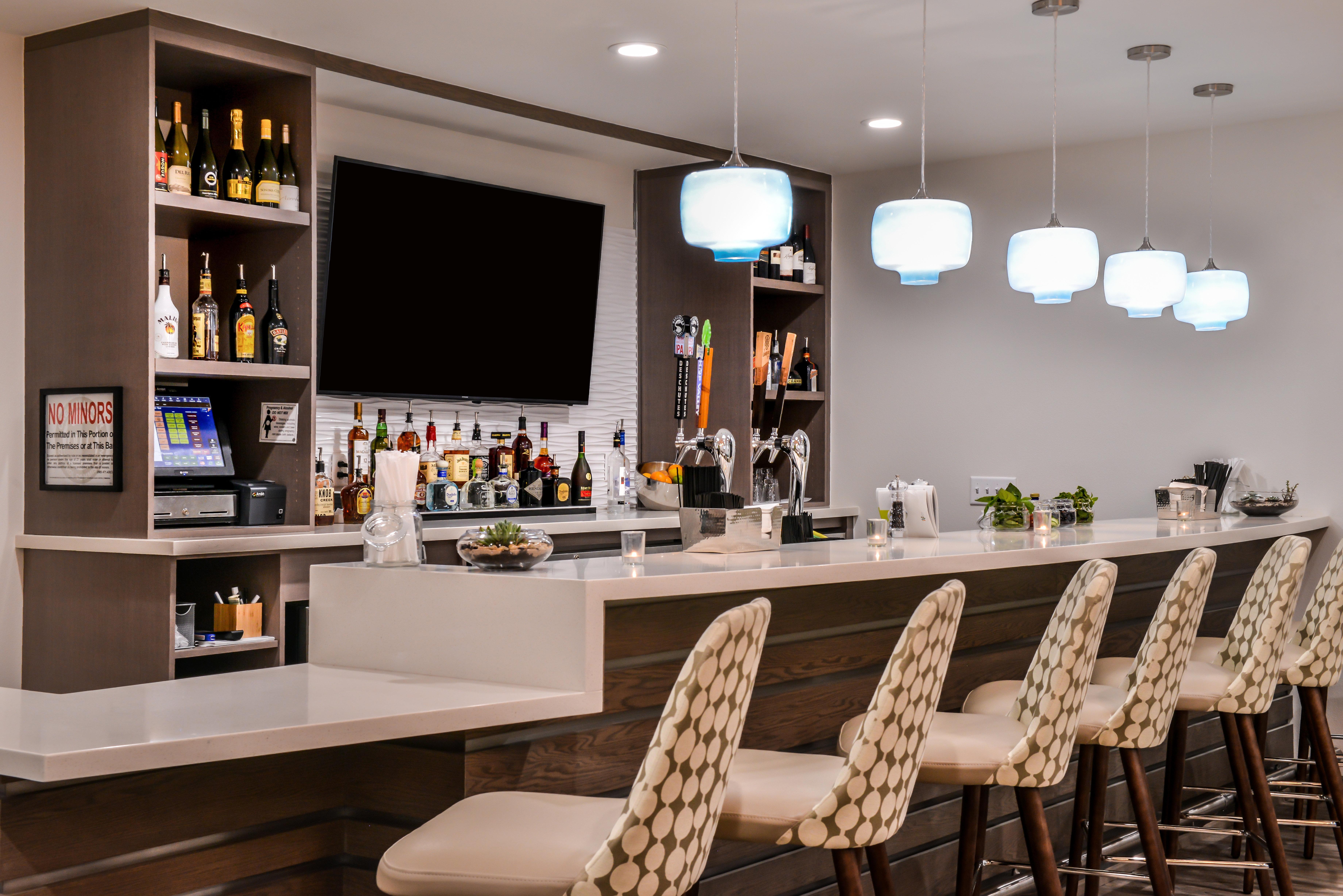 Even Hotel Eugene By Ihg Bagian luar foto