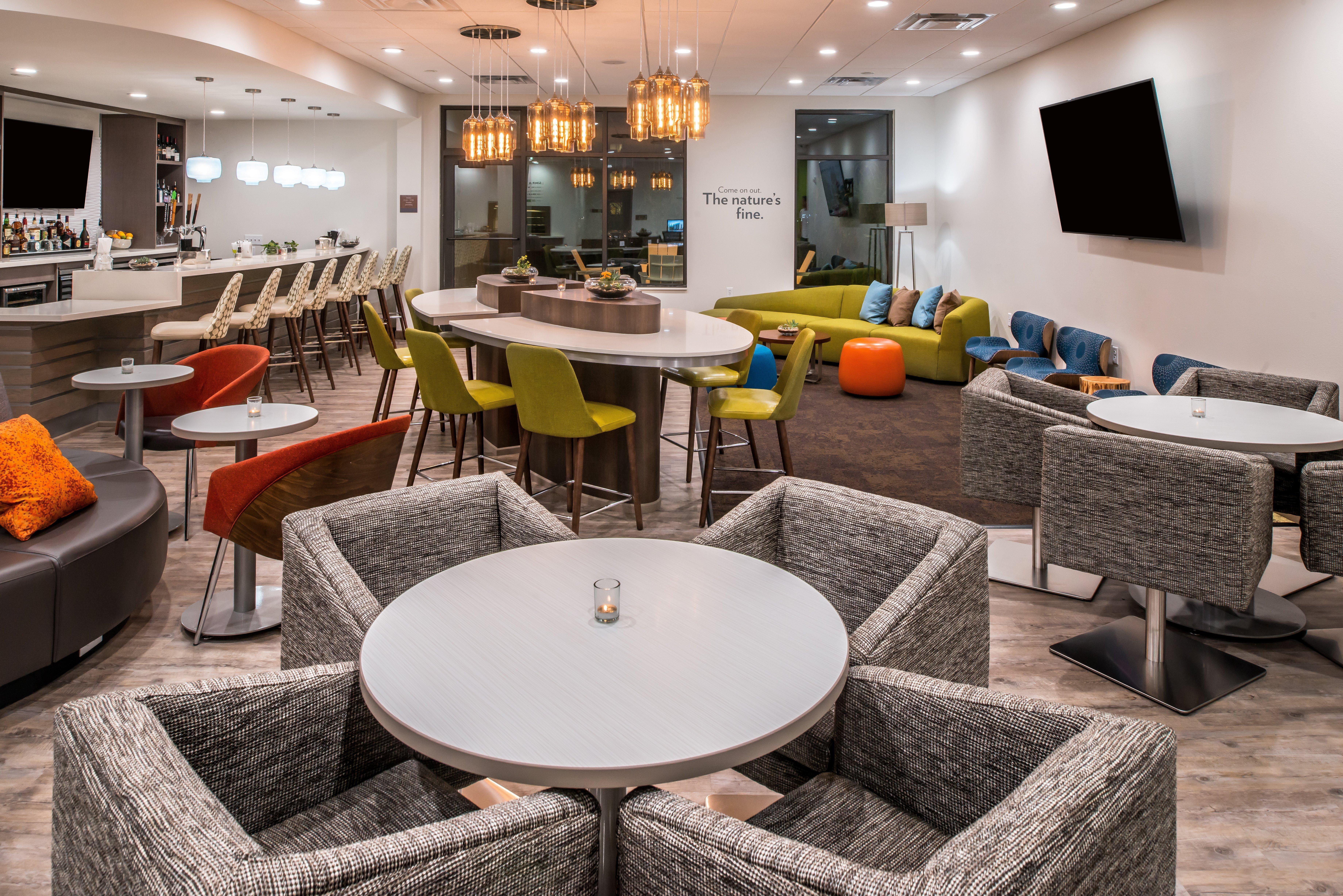 Even Hotel Eugene By Ihg Bagian luar foto