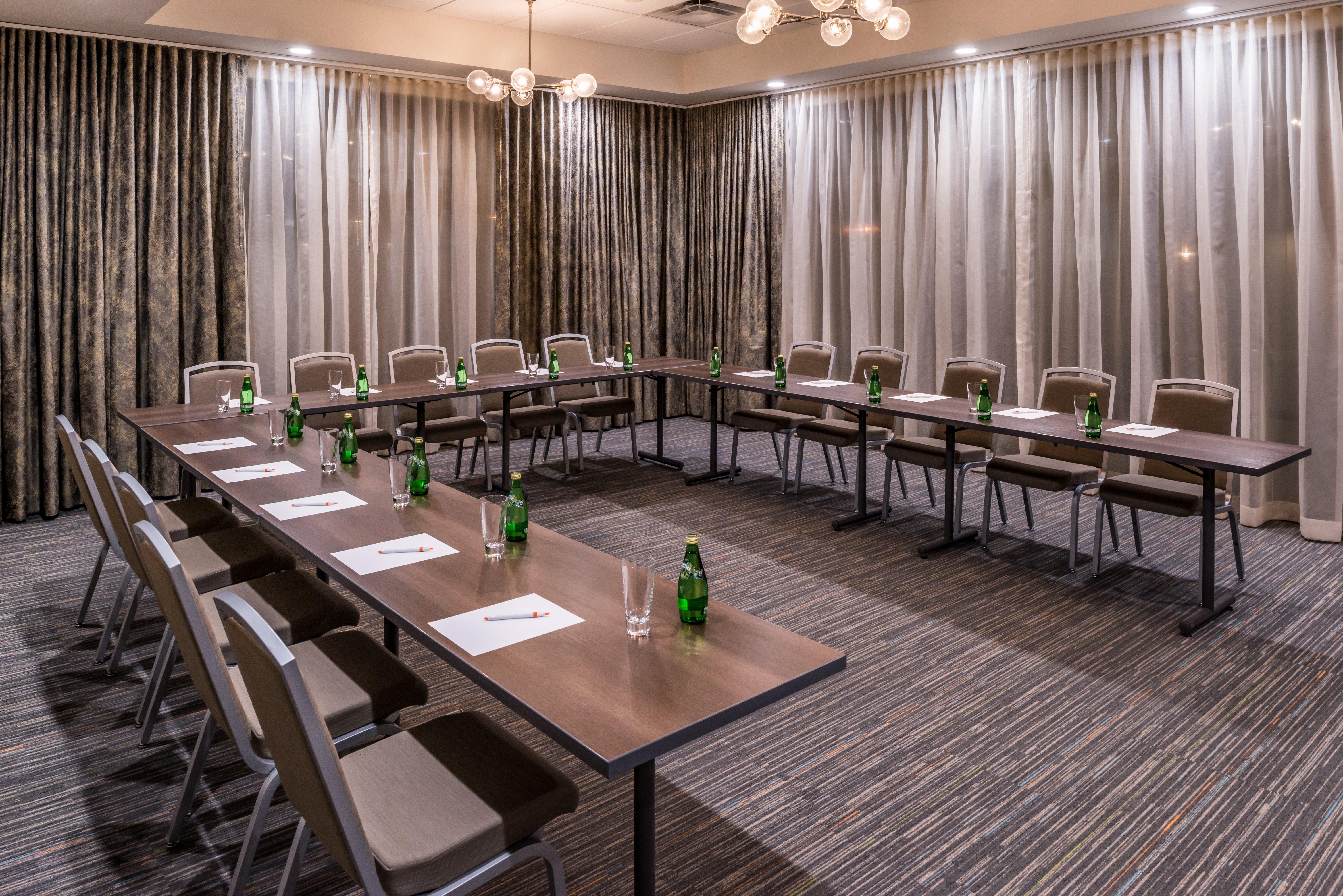 Even Hotel Eugene By Ihg Bagian luar foto